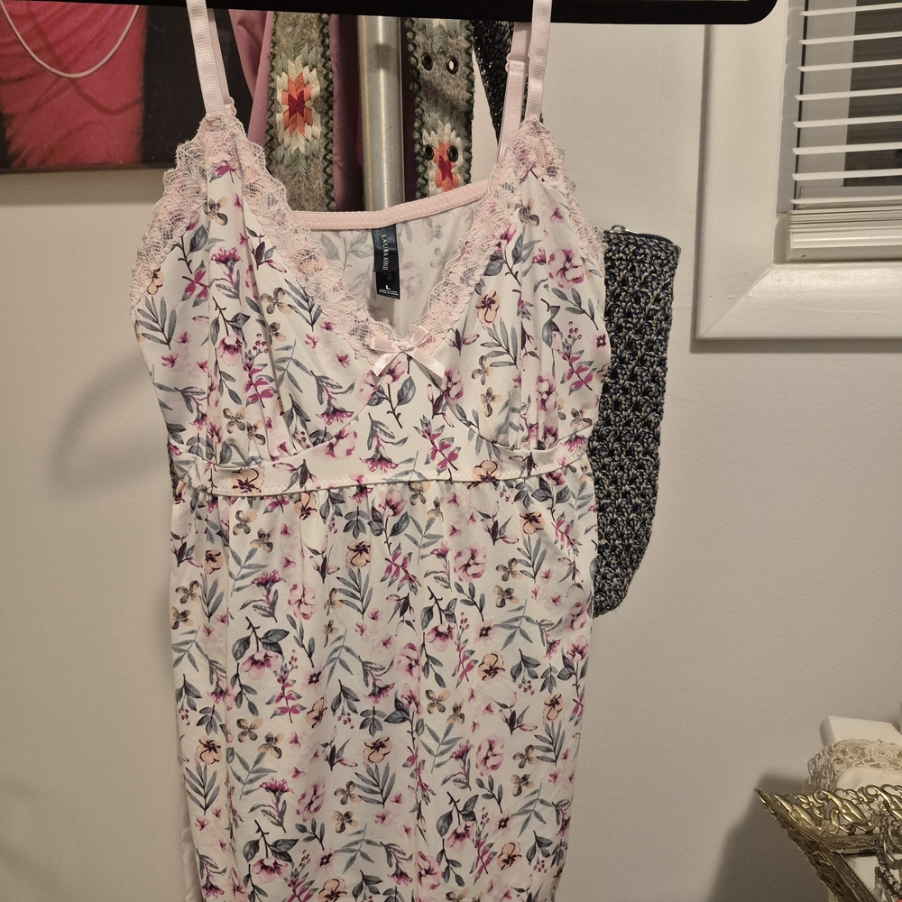 NWOT Laura Ashley Pink Floral Chemise with Lace Trim
